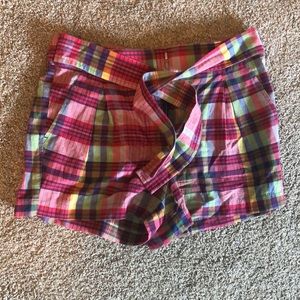 NWT j.crew factory plaid shorts with tie. Size 4